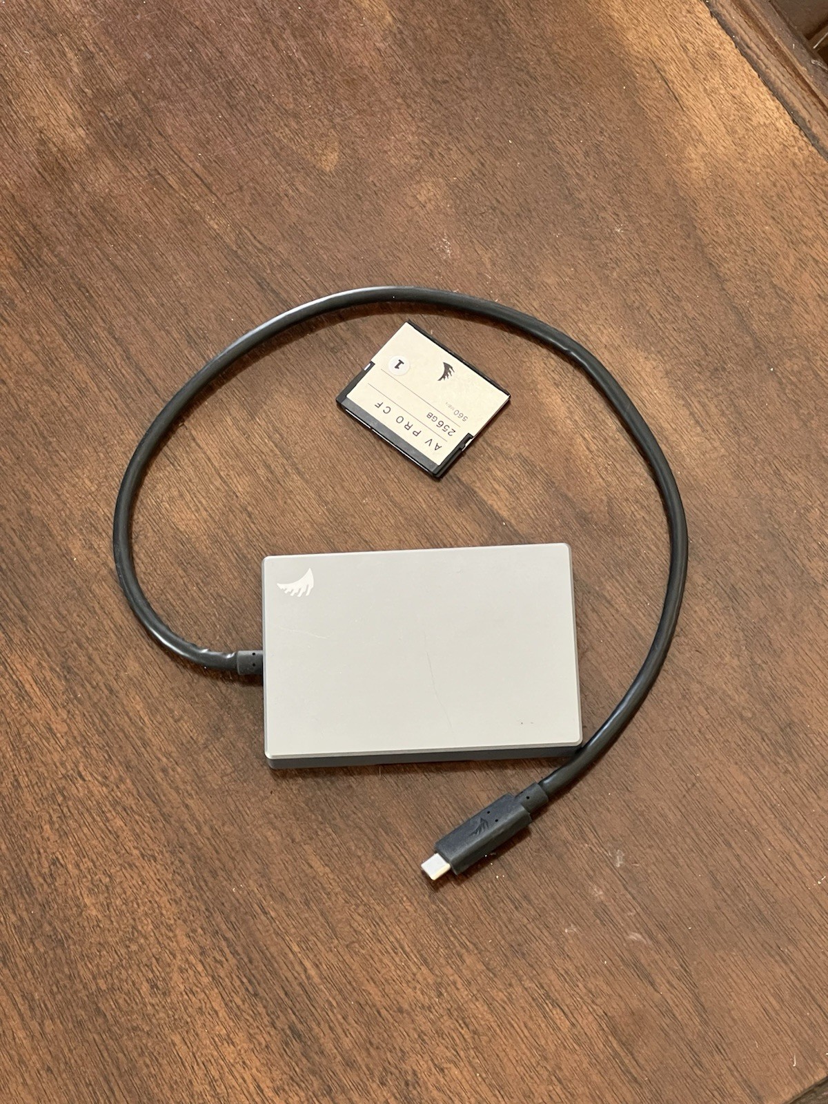 Angelbird AV Pro CF CFast 2.0 256GB Memory Card Barely Used + Card Reader