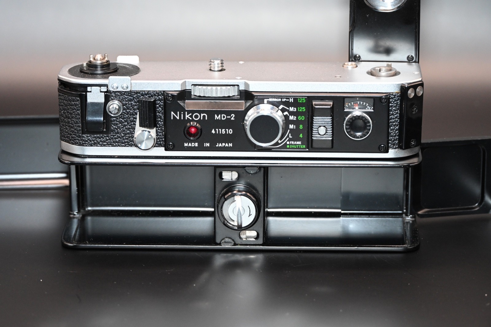 Nikon F2 Motor Drive MD-2 w. MB-1 Battery Pack, Mint Condition