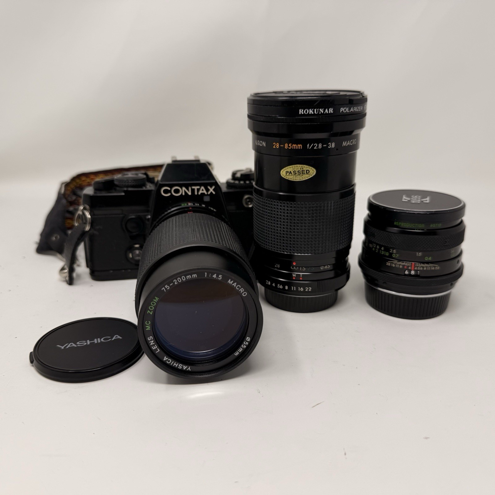 Contax 139 Quartz 35mm SLR Film Camera w/ 75-200, 28-85, 28mm Lens