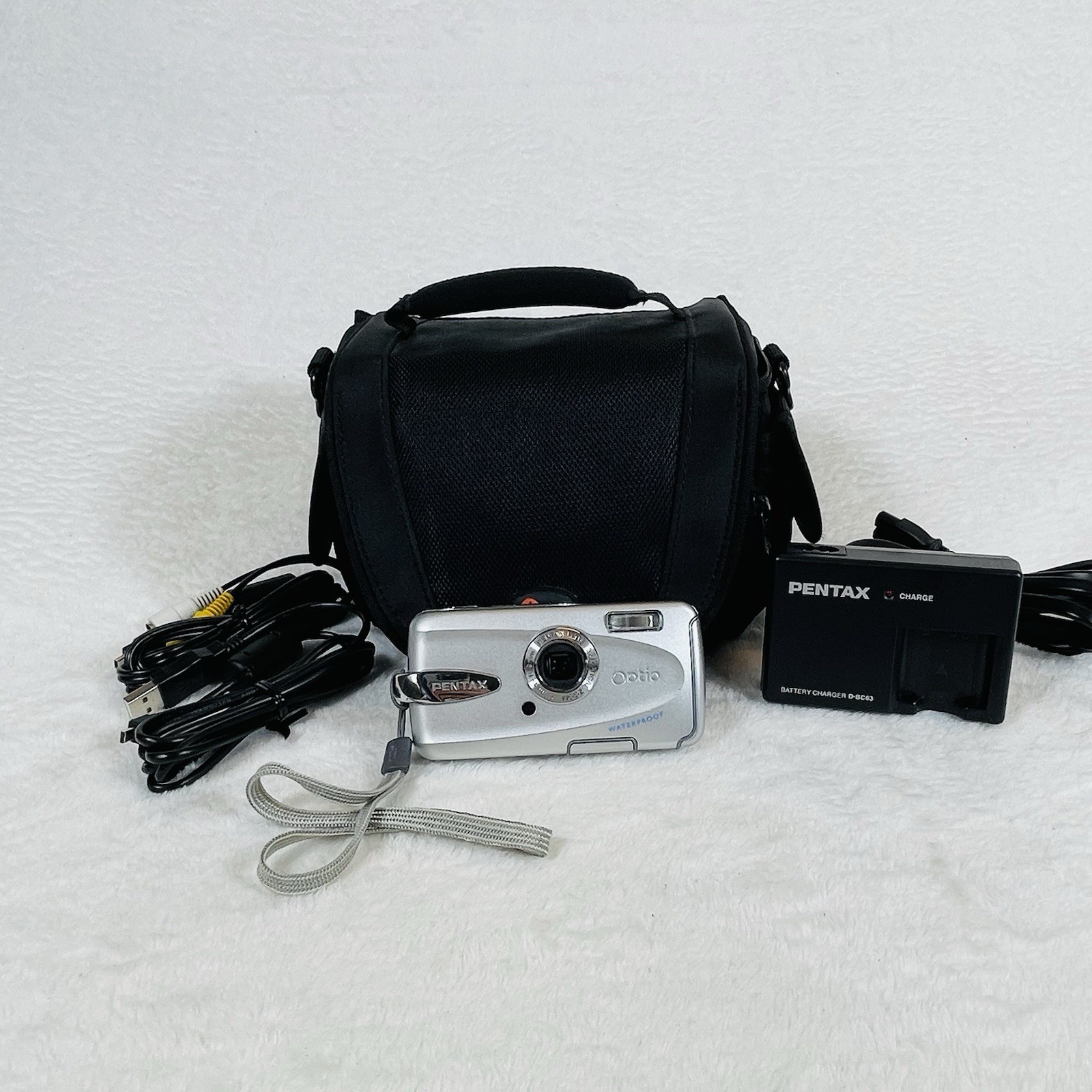 Pentax Optio W30 – 7MP Digital Compact Camera – Y2K, Vintage, Retro