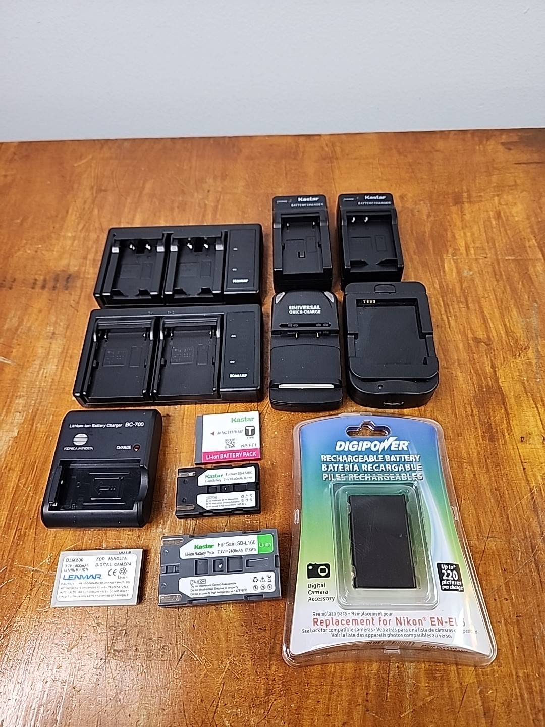 Lot of Battery Chargers & Batteries Kastar for Digital Cameras Samsung Sony Etc