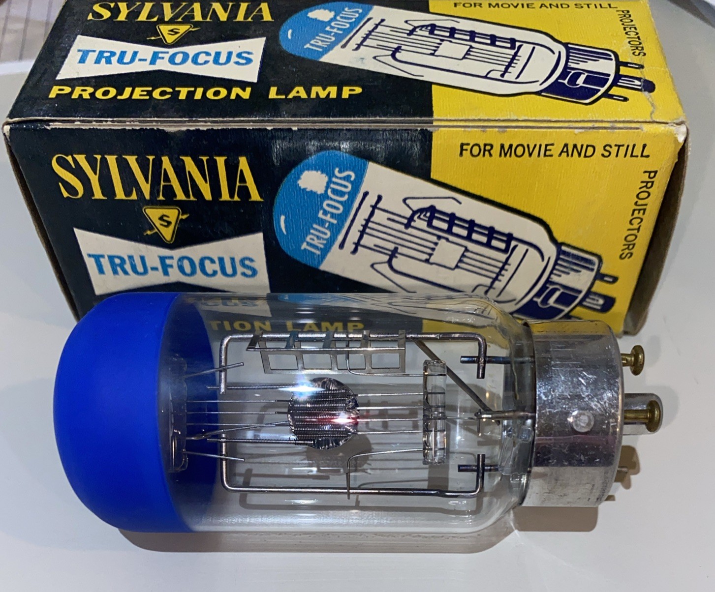 Sylvania DFR Projector Lamp 115-120V 500W