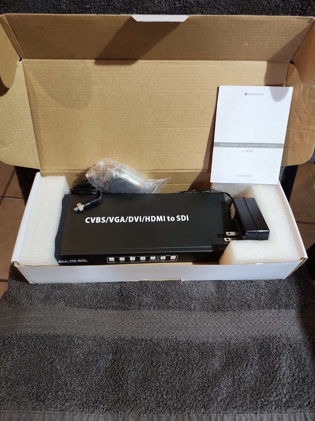Monoprice Multi-Format Video Converter (CVBS/VGA/DVI/HDMI to SDI) – CIB