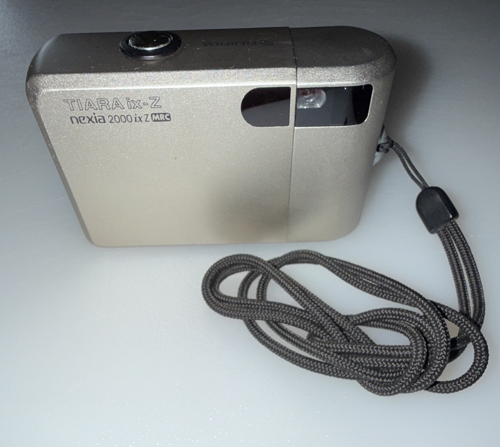 Fujifilm TIARA ix-Z APS Point & Shoot Camera Auto Focus Zoom – MAKE AN OFFER