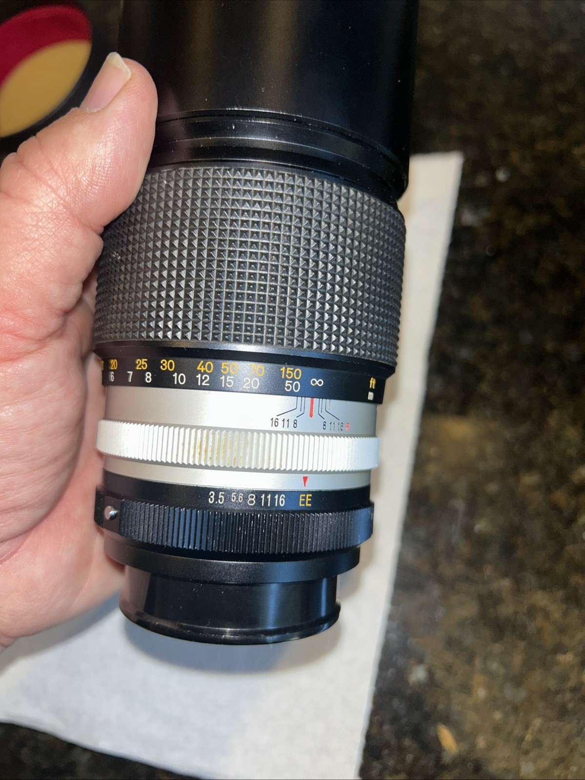 Konica Zoom-Hexanon AF 80-200mm F4 with Konica AR Mount