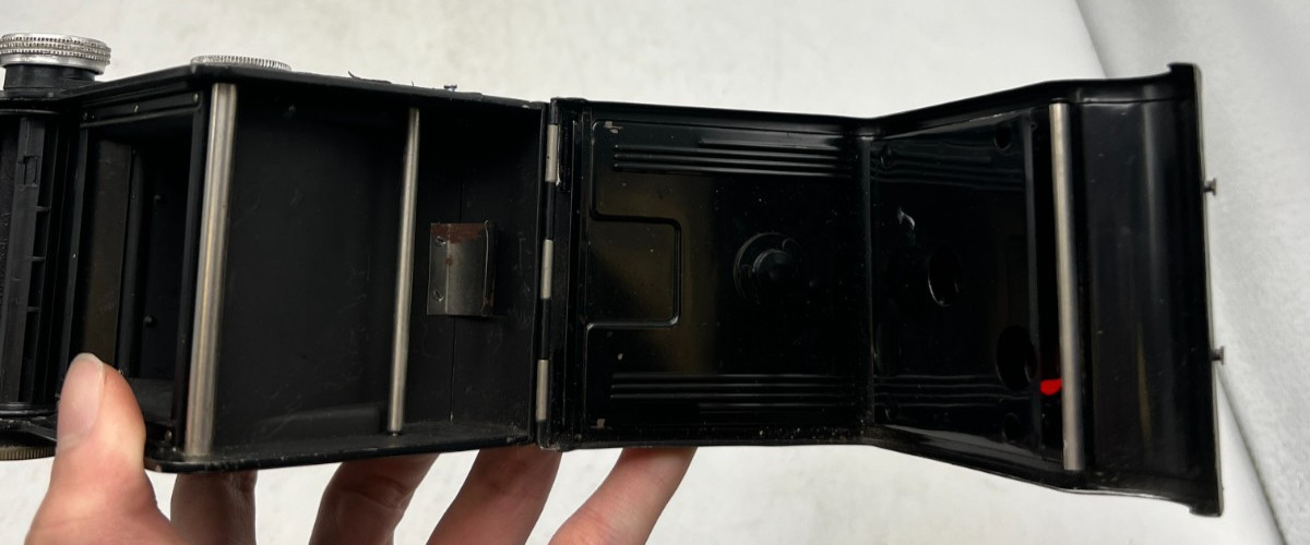 KW Pilot Super Medium Format 6×6 120 Film SLR Camera w/ Enna Ennatar F3.5 75mm