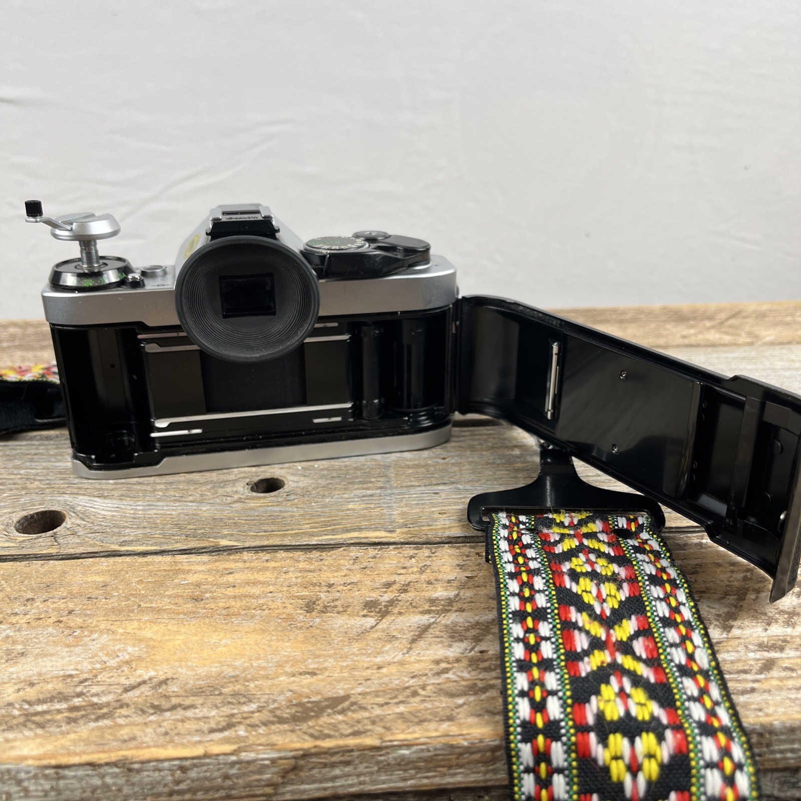 Canon AE-1 Program 35mm SLR Camera Kit FD 50mm f/1.8 + 28mm Lens Manual Works