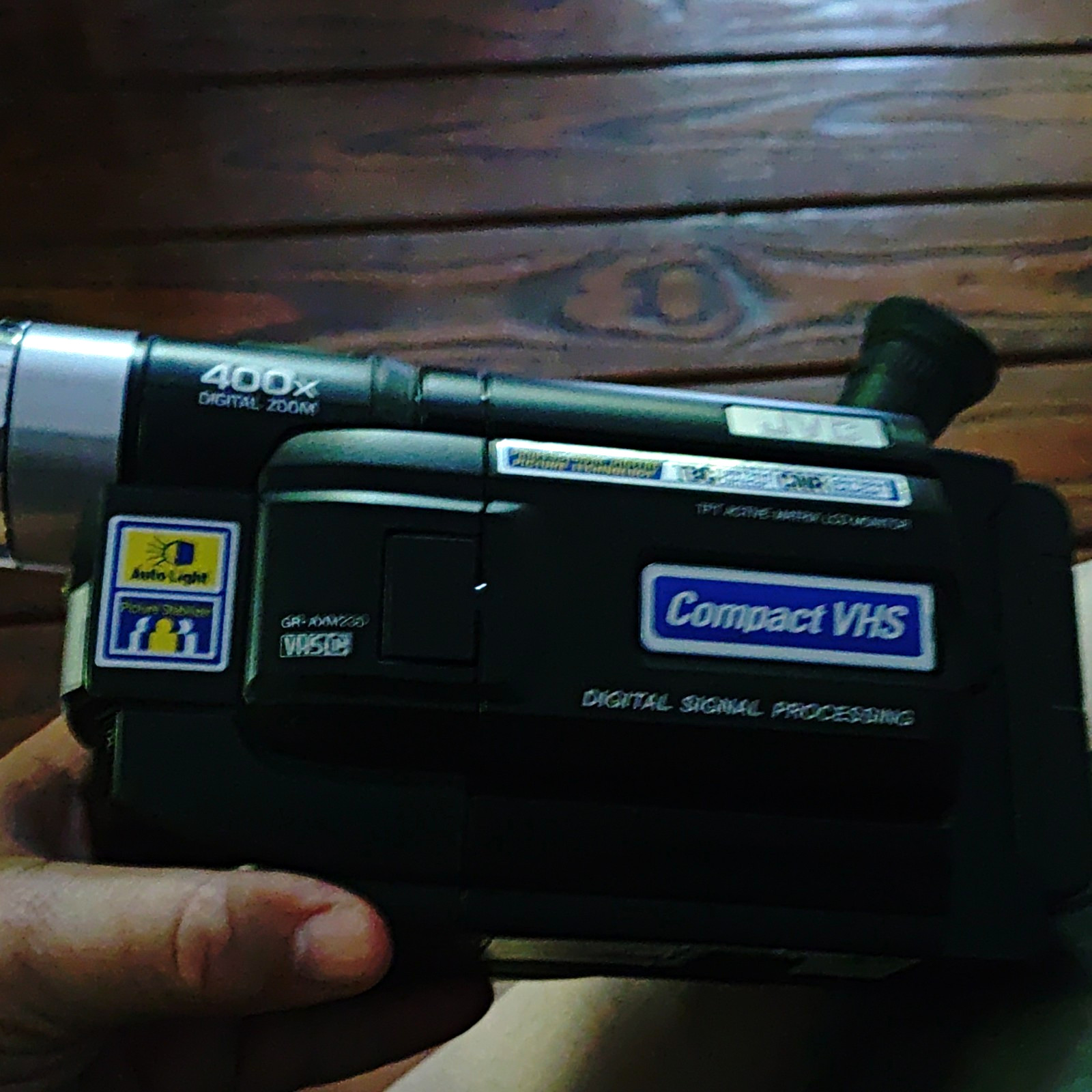 JVC GR-AXM230U VHS-C Handheld Camcorder 16x/400x 2.5″ LCD Stabilizer