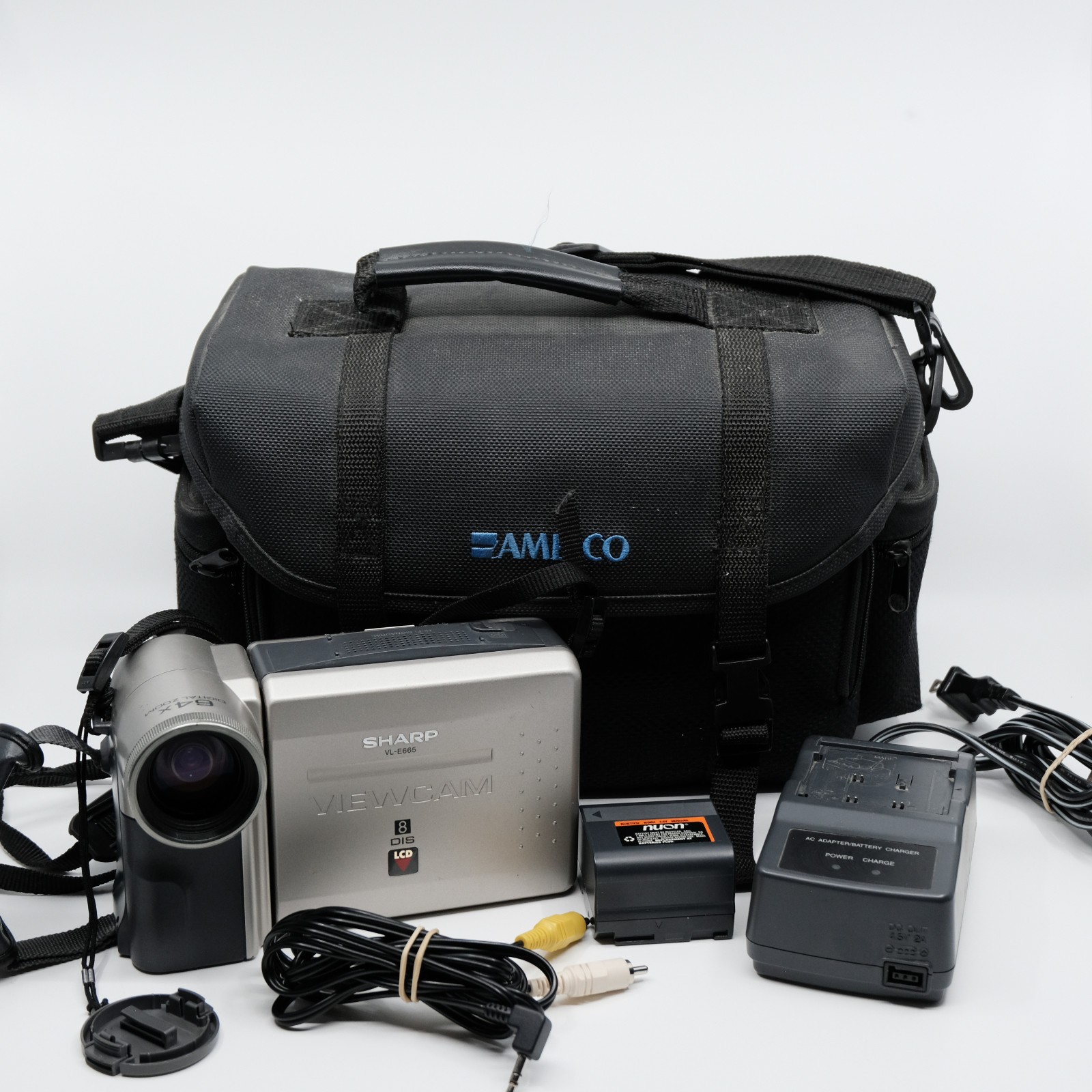 Sharp Viewcam VL-E665U Camcorder With Charger & Case, Remote + AC Adapter