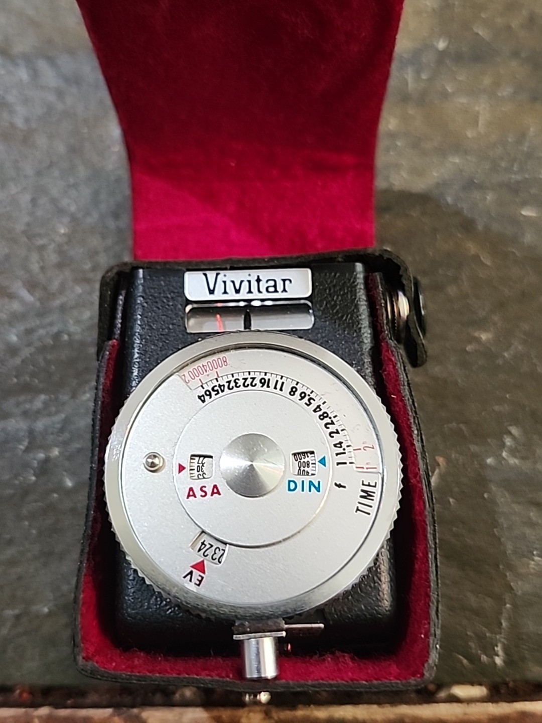 Vivitar Model 24 Vintage Light Meter Leather Case Hot Shoe Mount Battery Powered