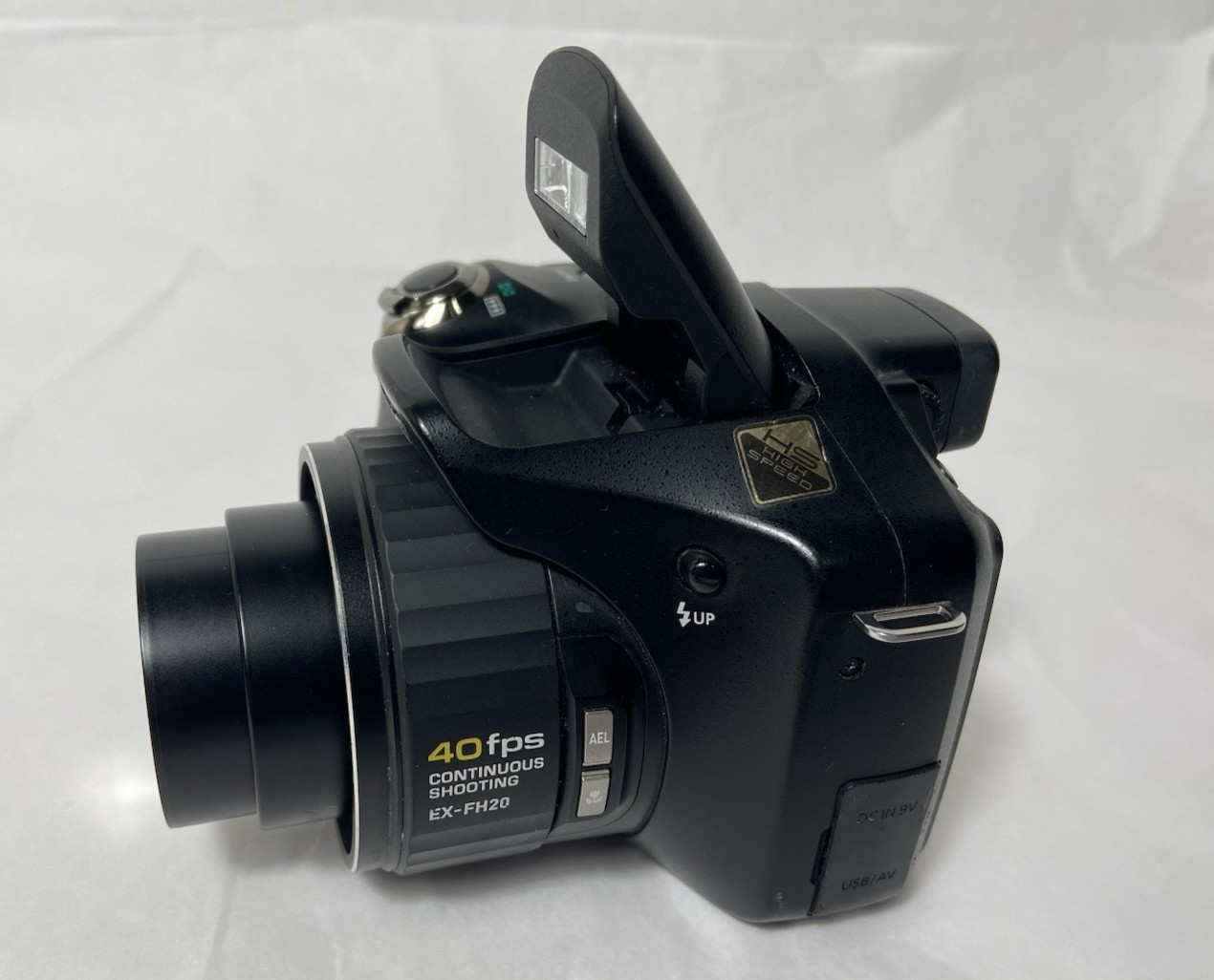 CASIO Digital Camera HIGH SPEED EXILIM EX-FH20 9.1 MP Optical 20x Zoom + 2 Cards
