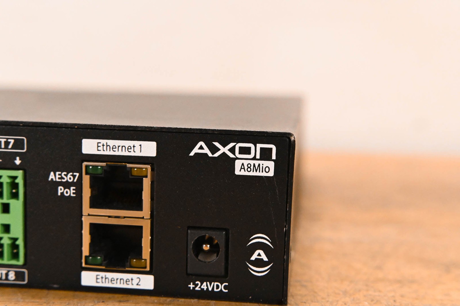 QSC Attero Tech Axon A8Mio Network Audio Endpoint (NO PSU) CG01DH5