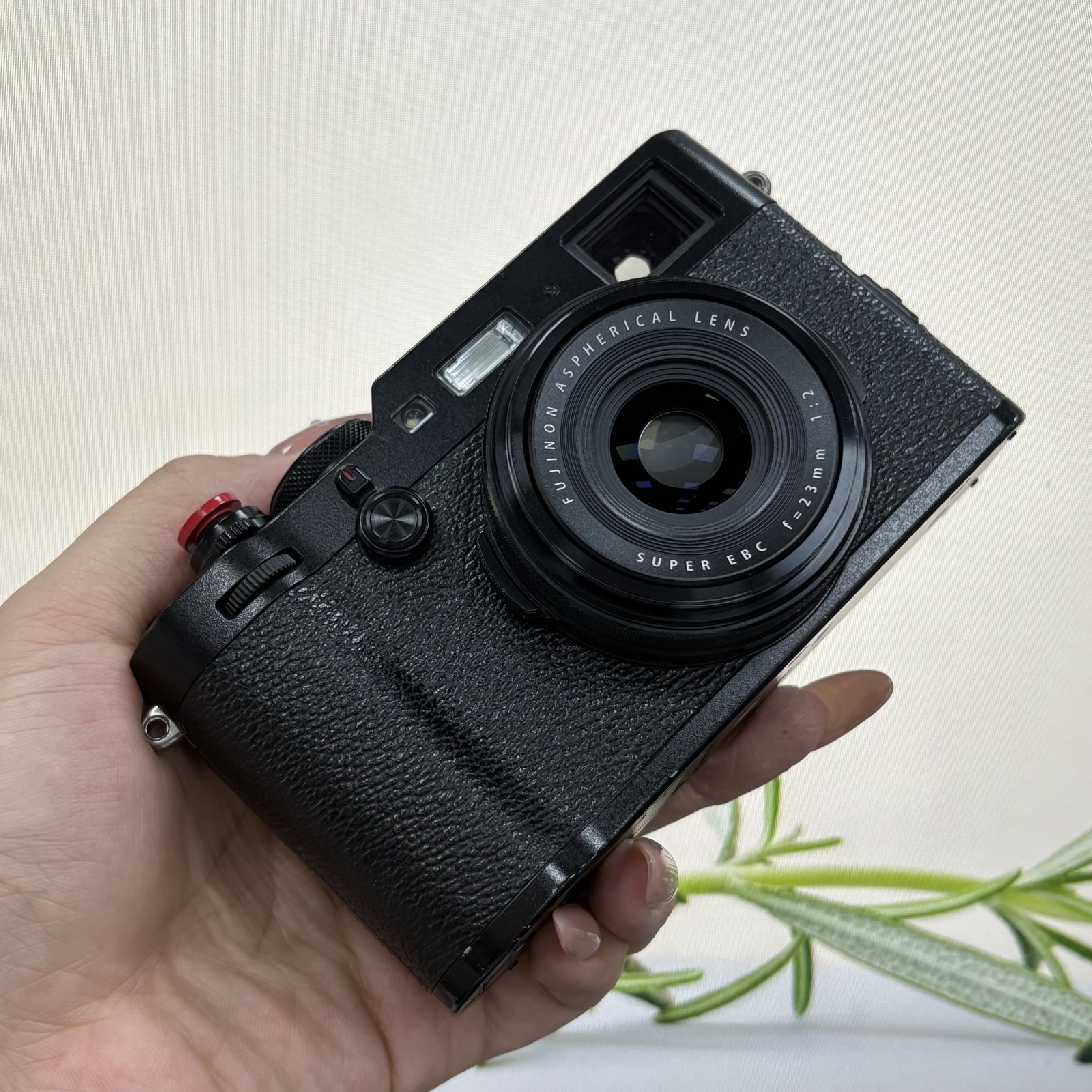 Fujifilm X100F 24.3 MP APS-C Digital Camera English language Black Tested