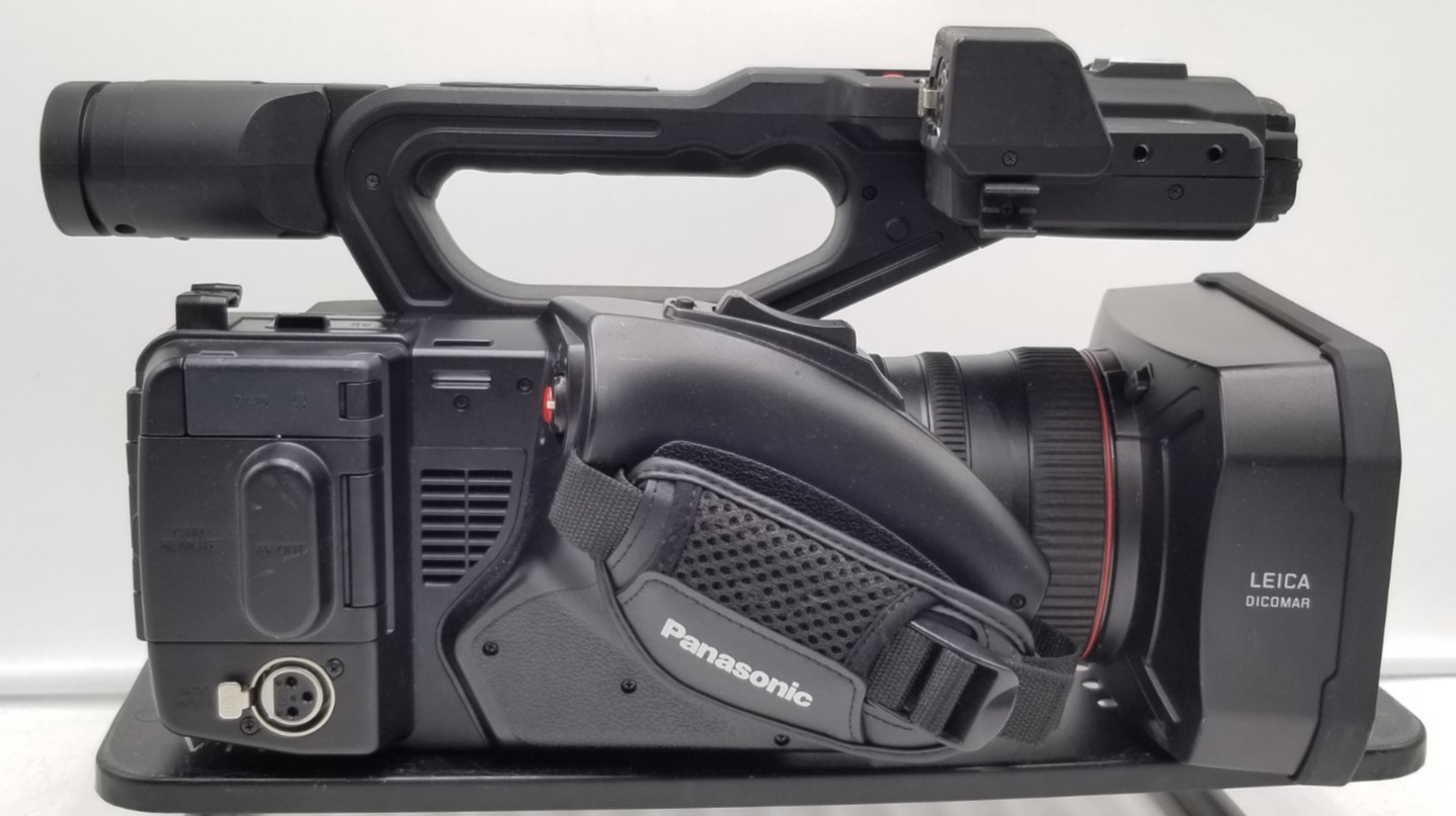 Panasonic AG-UX180 4k Professional Camcorder -FOR PARTS