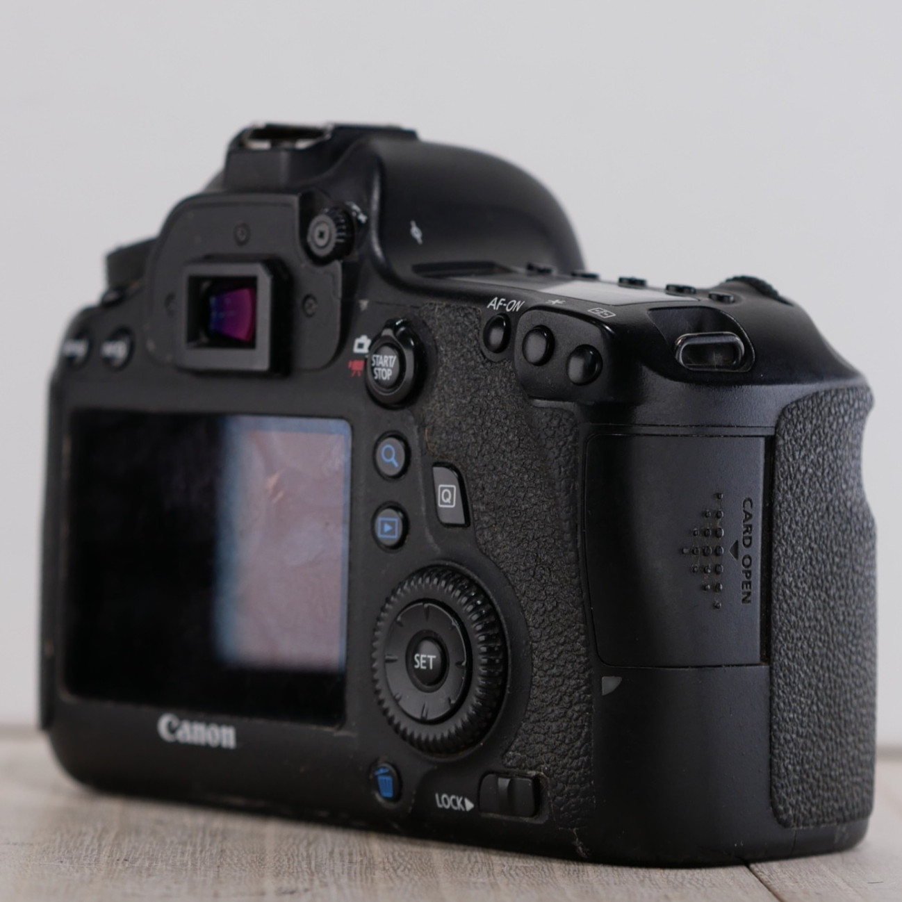 Canon EOS 6D 20 MP Digital DSLR Camera Body *P/R* 14,936 SHUTTER *SEE DESCR*
