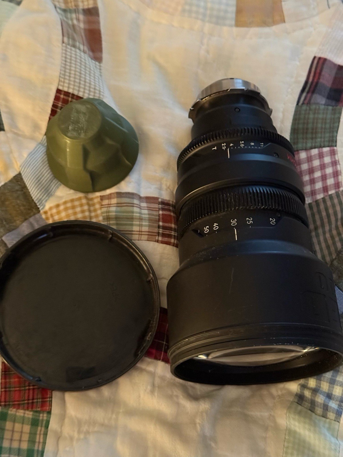 Pro Prime Red Telephoto Lens 300mm T2.9 with ARRI Plain Stainless Mount