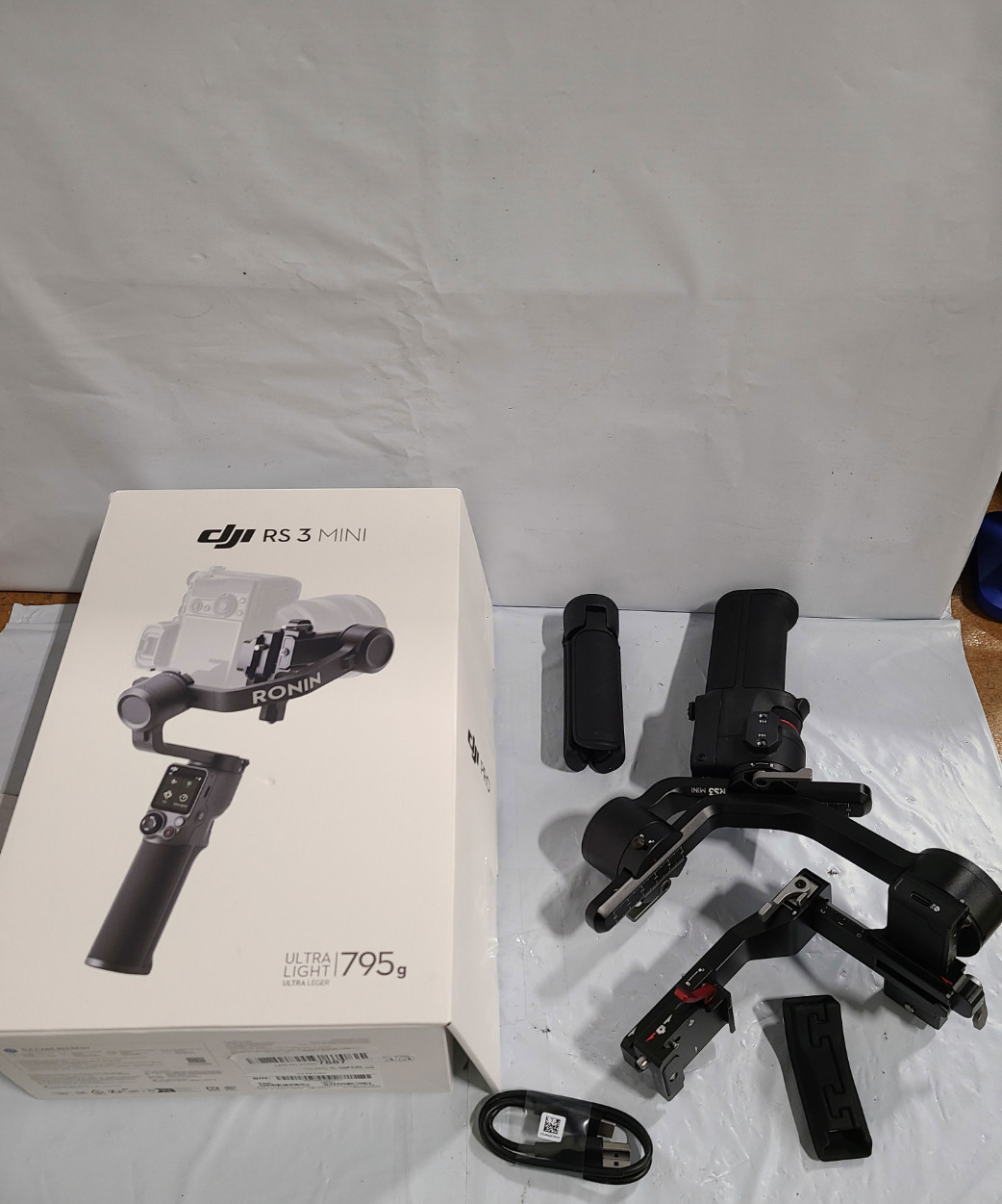 DJI RS 3 Mini 3-Axis Gimbal Stabilizer for Cameras Canon/Sony/Panasonic/Nikon US