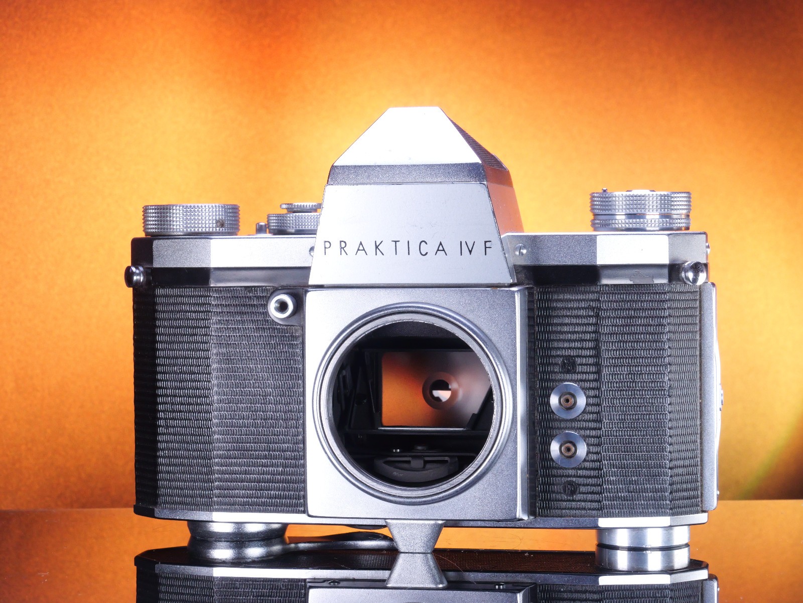 Praktica IV F Vintage 35mm Film Camera w/ Case, Tested, Working – RARE #493830