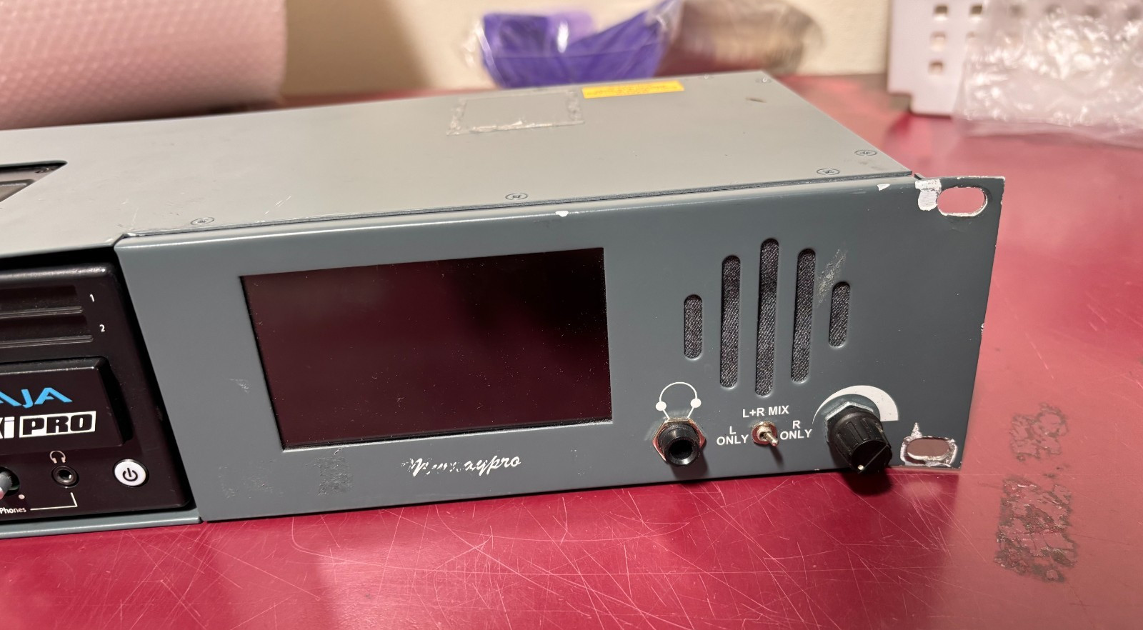 AJA Ki Pro Video Recorder in Murraypro 2RU Rackmount w/500GB HDD(KI-STOR500)(a)