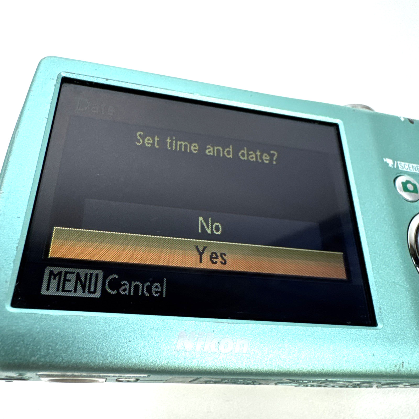 Nikon Coolpix S220 10.0MP Digital Camera Broken Lens Error Parts/Repair