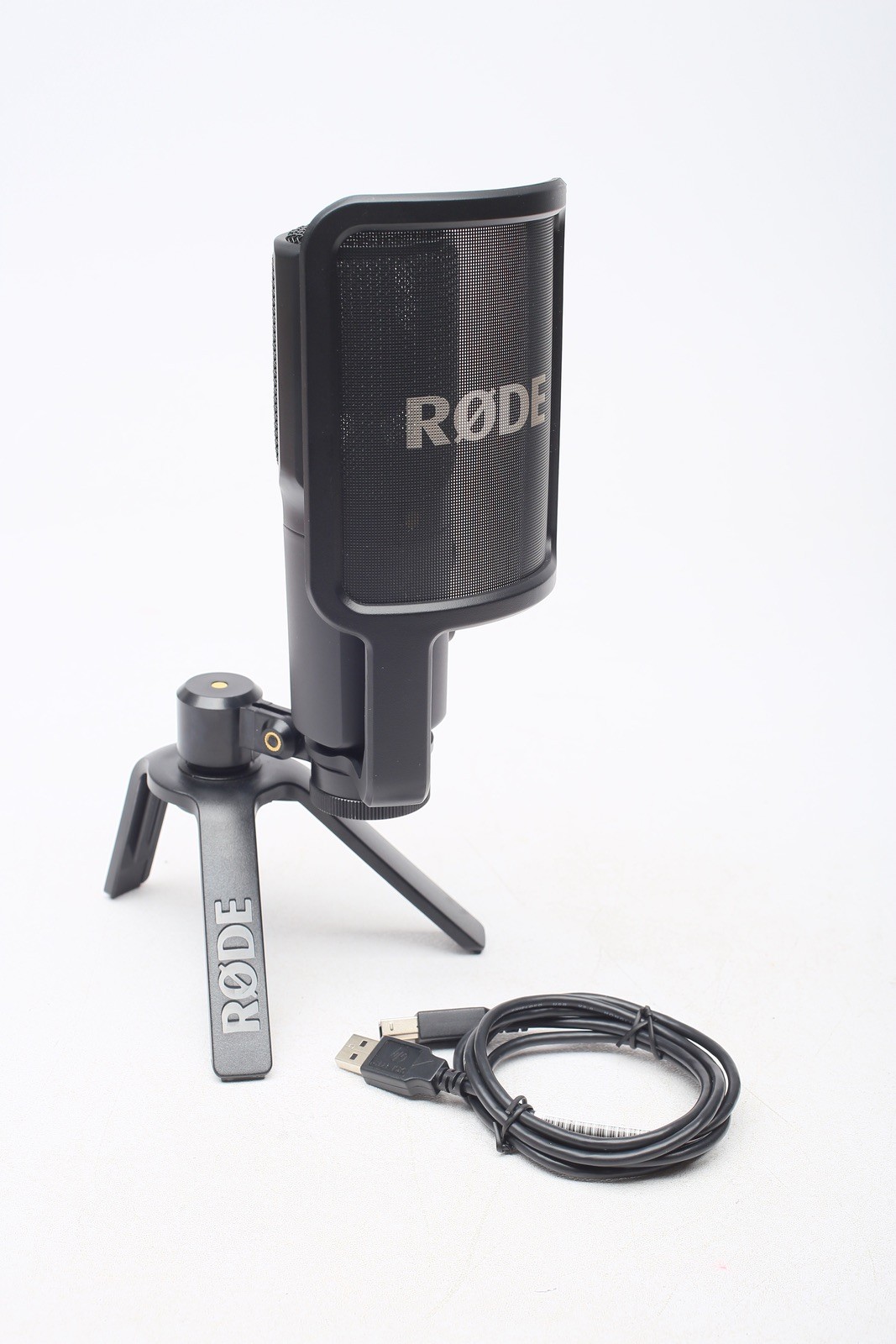 Rode NT-USB Microphone +Pop filter+Desktop Tripod+USB Cable+SET+Works GREAT+MINT