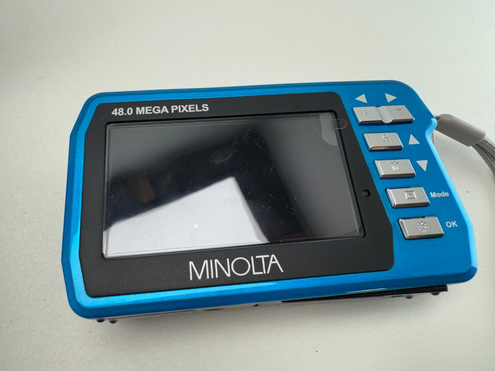 Minolta MN40WP Blue Waterproof Digital Camera 48MP 2.7K QHD Dual Screen Box