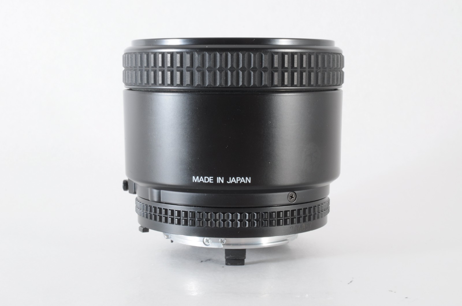 Nikon AI AF Nikkor 85mm F/1.8 Lens [Near MINT] with Front Rear Cap Hood.