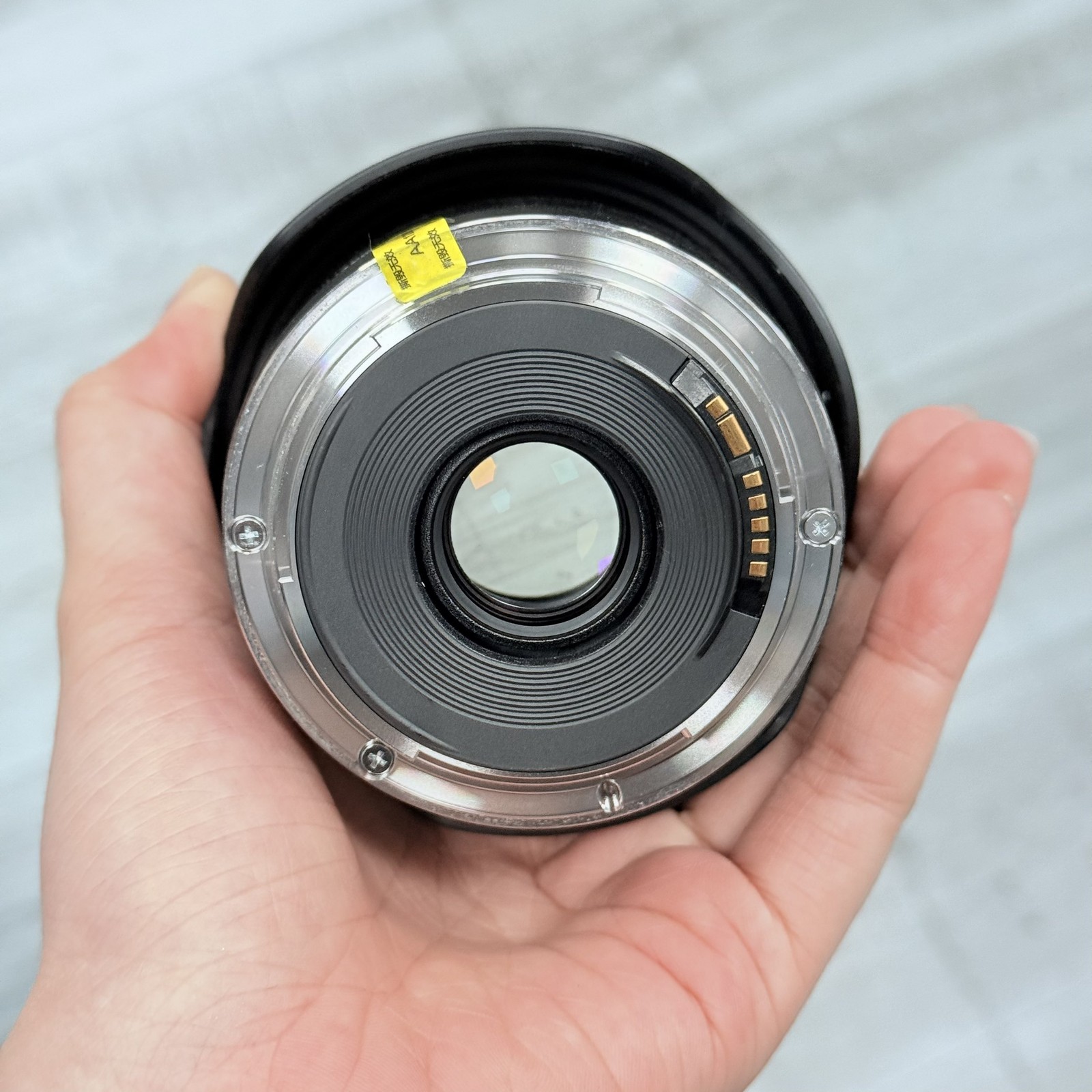 CANON EF 28MM f/2.8 IS USM LENS Lens Is Perfect Condition Black 95%new 100%work