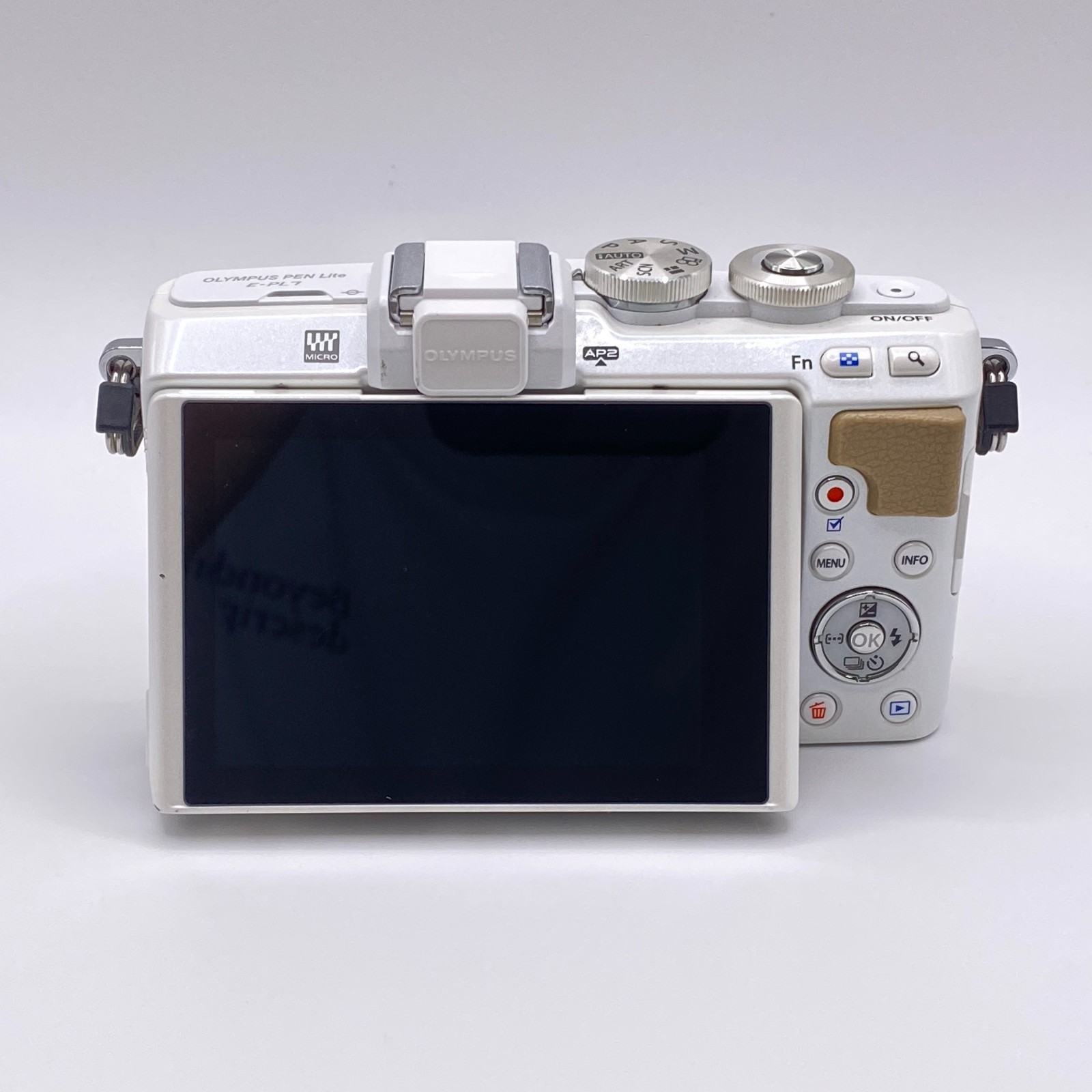 N.MINT OLYMPUS PEN Lite E-PL7 Mirrorless White Camera M.Zuiko 14-42mm From Japan