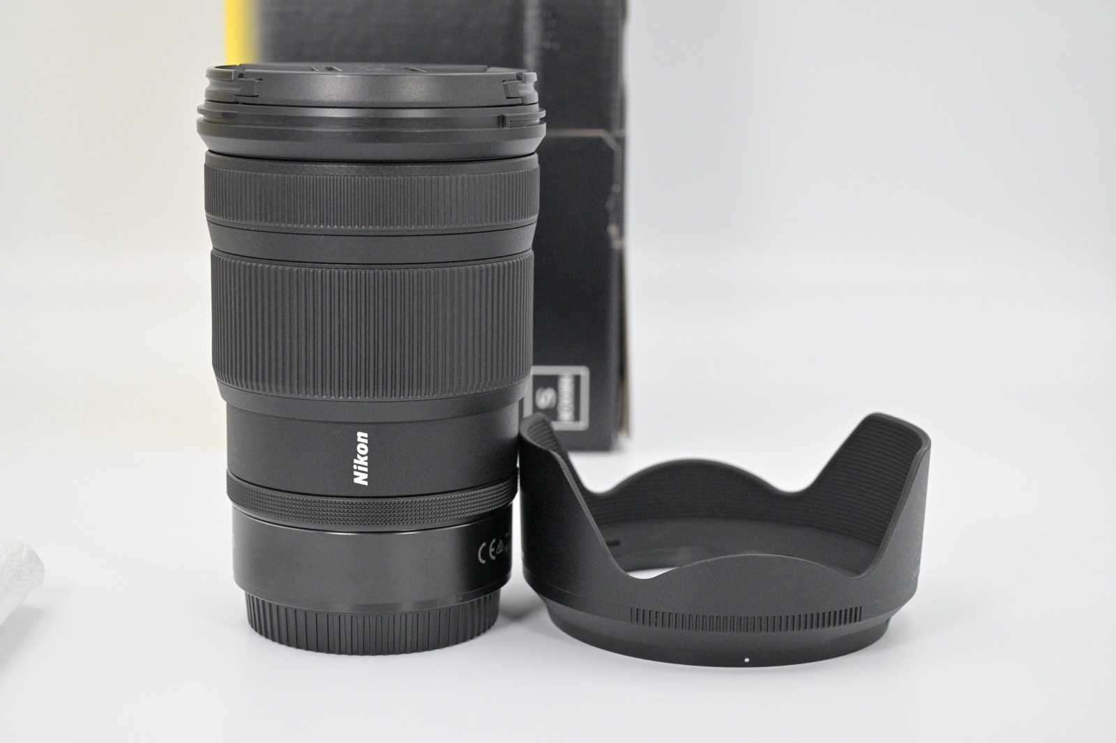Nikon NIKKOR Z 24-120mm f/4 S Lens With Hood Caps Box Papers Cloth