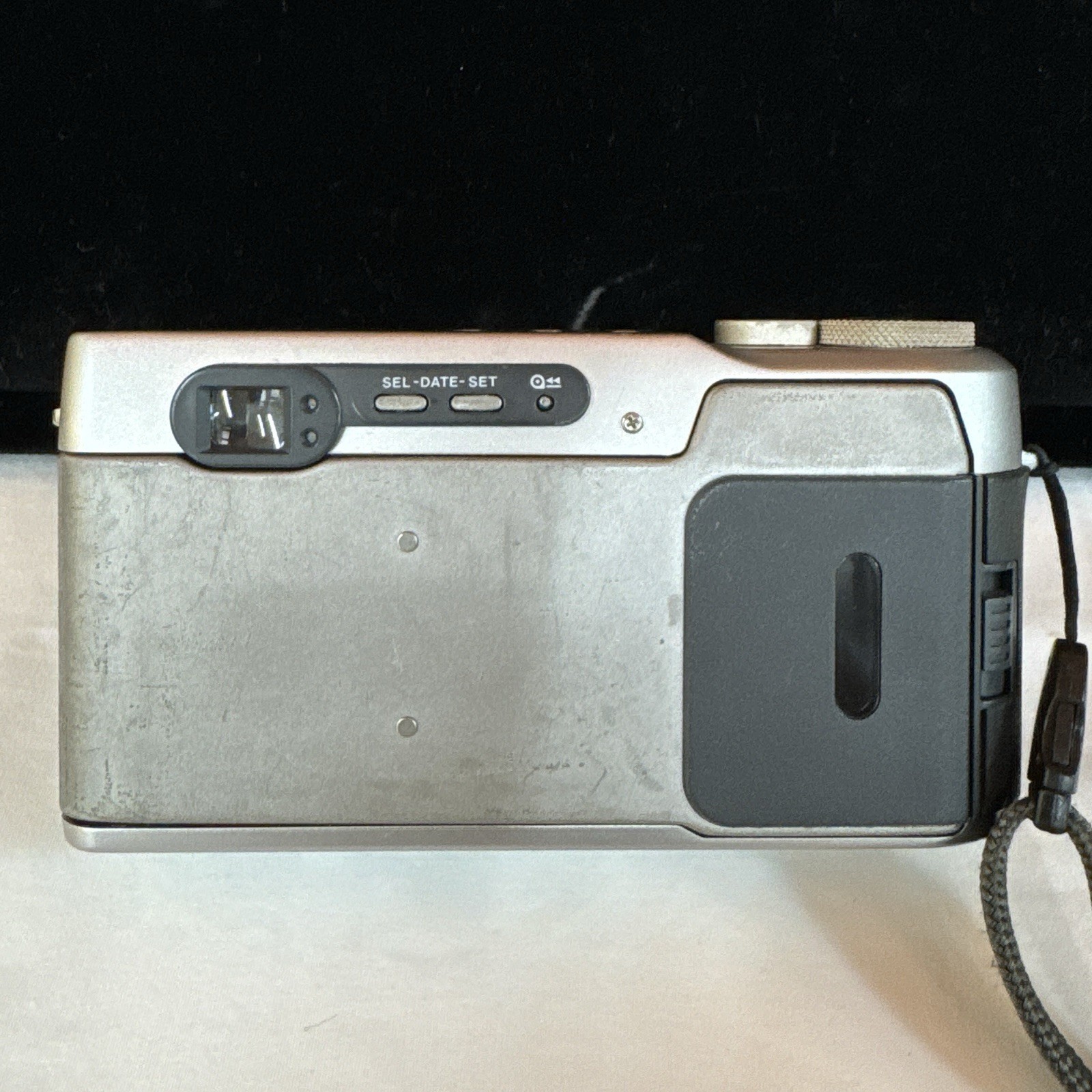 [EXC+ / Tested] Fujifilm KLASSE Silver Point & Shoot Film Camera 38mm f/2.6