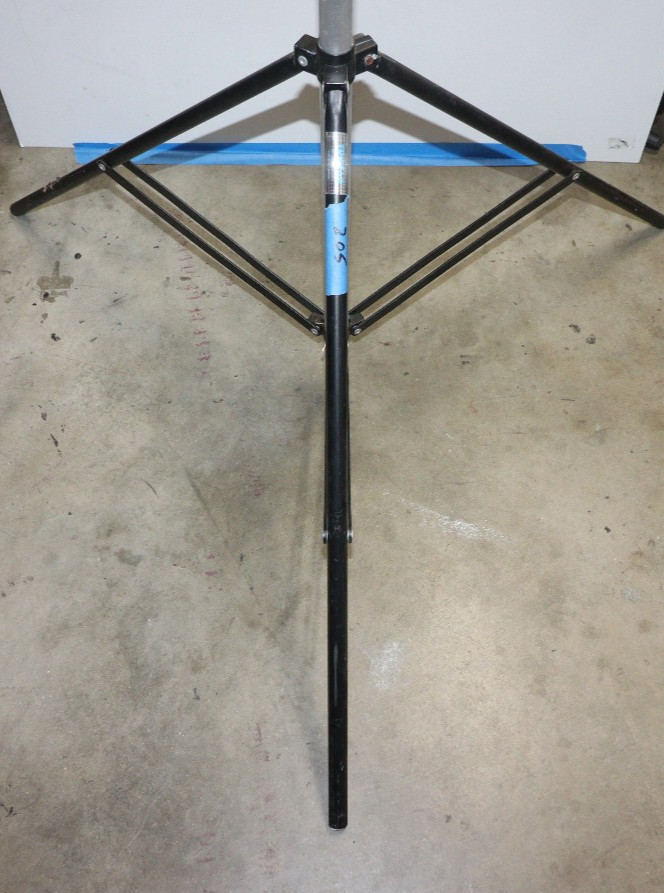 Tristar Light Stand Med Quad Riser 4 stage 7 feet tall – 21″ folded (205)