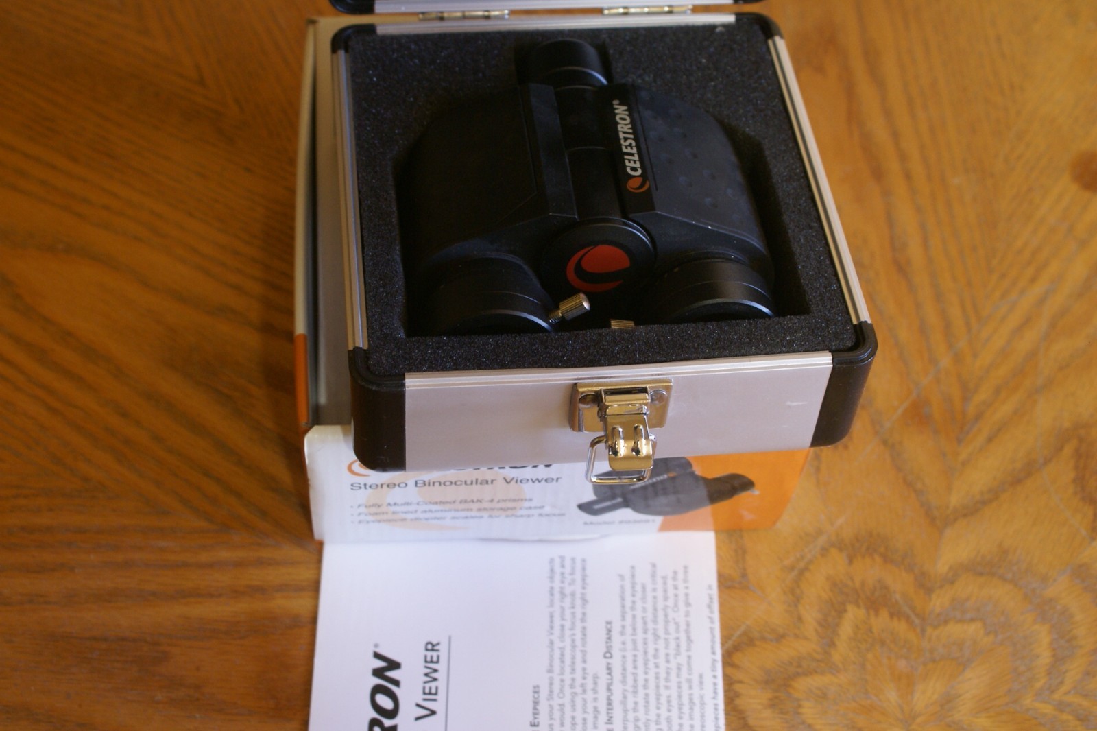 Celestron 1.25″ Stereo Binocular Viewer with Case and manual # 93691