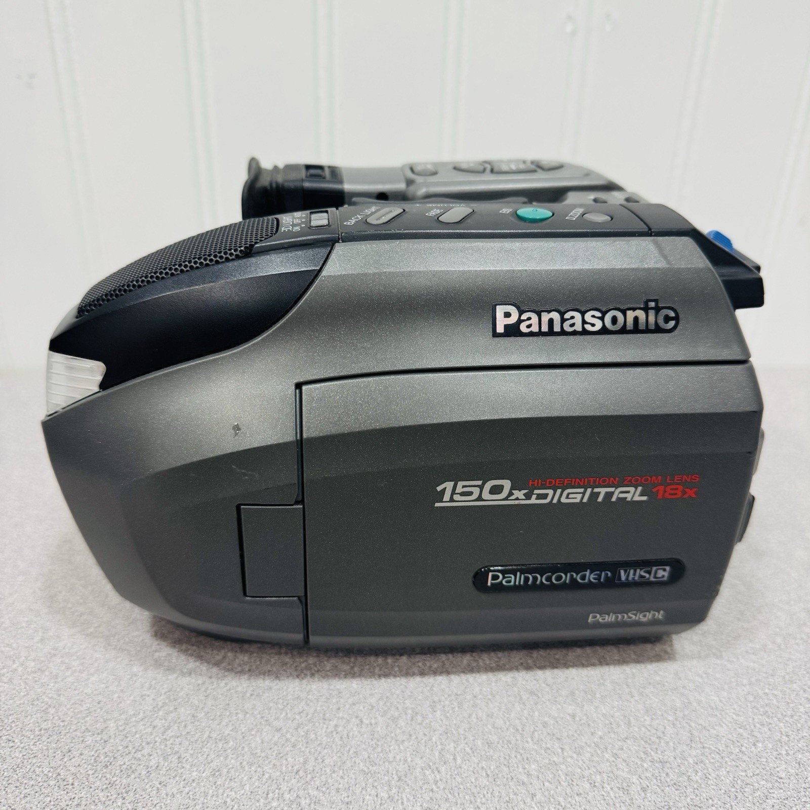 Panasonic PV-L650D Palmsight VHS-C Analog Camera Camcorder Palmcorder UNTESTED