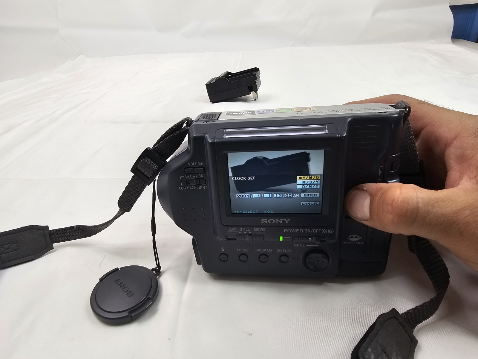 Sony MVC-FD92 Mavica Digital Camera Tested Case 2 Batteries Memory Cards Disks