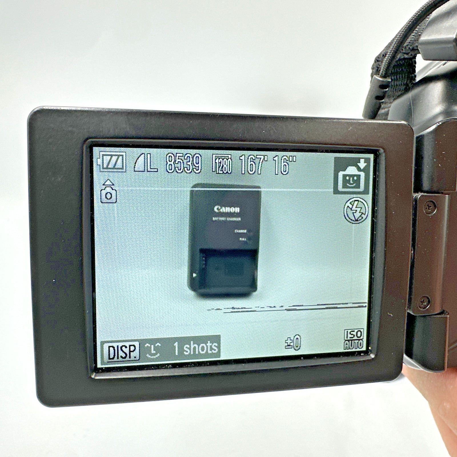 Canon Powershot SX30 IS 14.1MP 35x Zoom Camera w. Battery Charger Working Read!