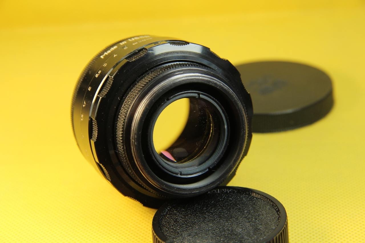 Helios 44-2 58mm f2 KMZ Vintage Lens Swirly Bokeh Manual Focus M42 Mount
