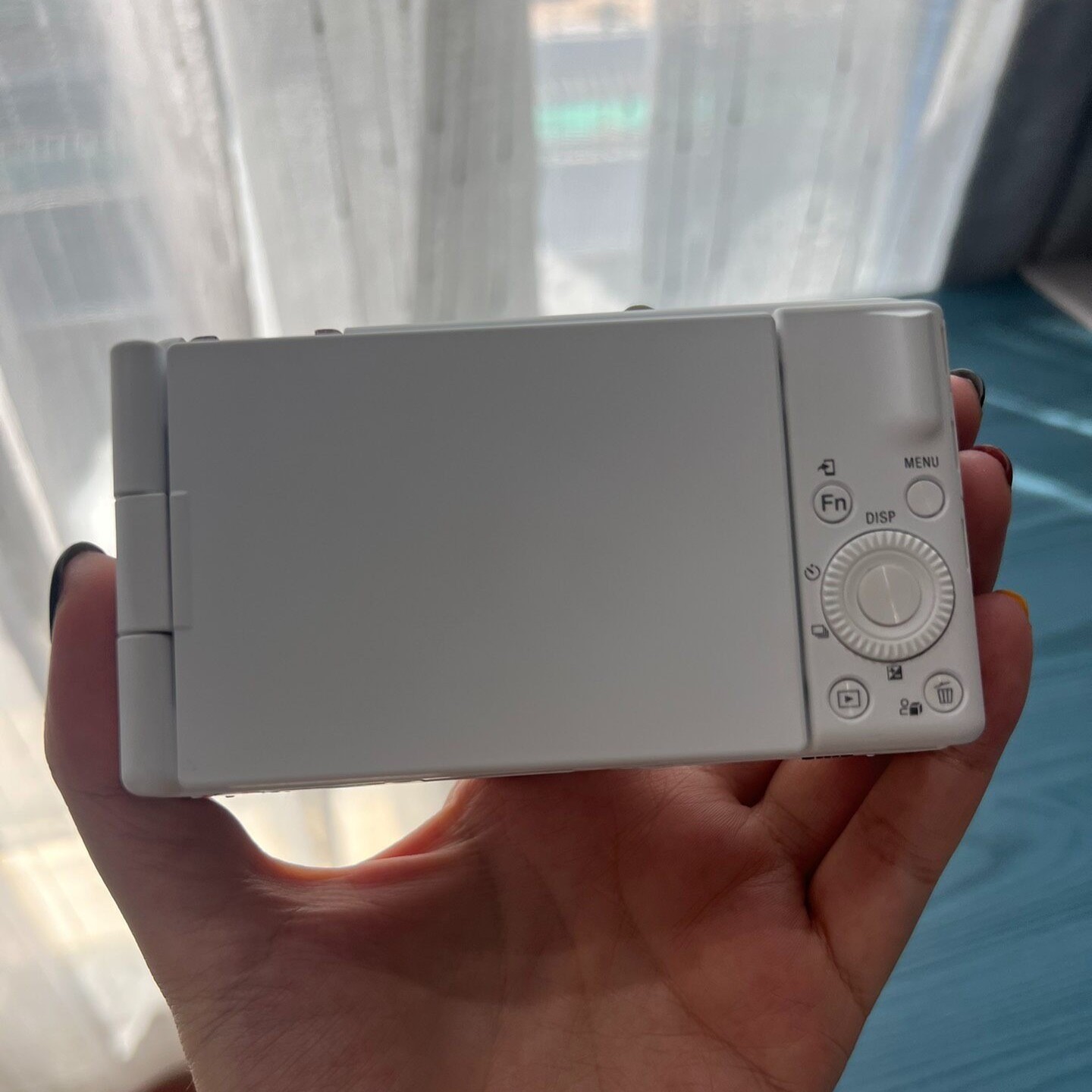 Sony ZV-1F 20.1MP 4K Video Recording f/2 Vlogging Compact Digital Camera – White