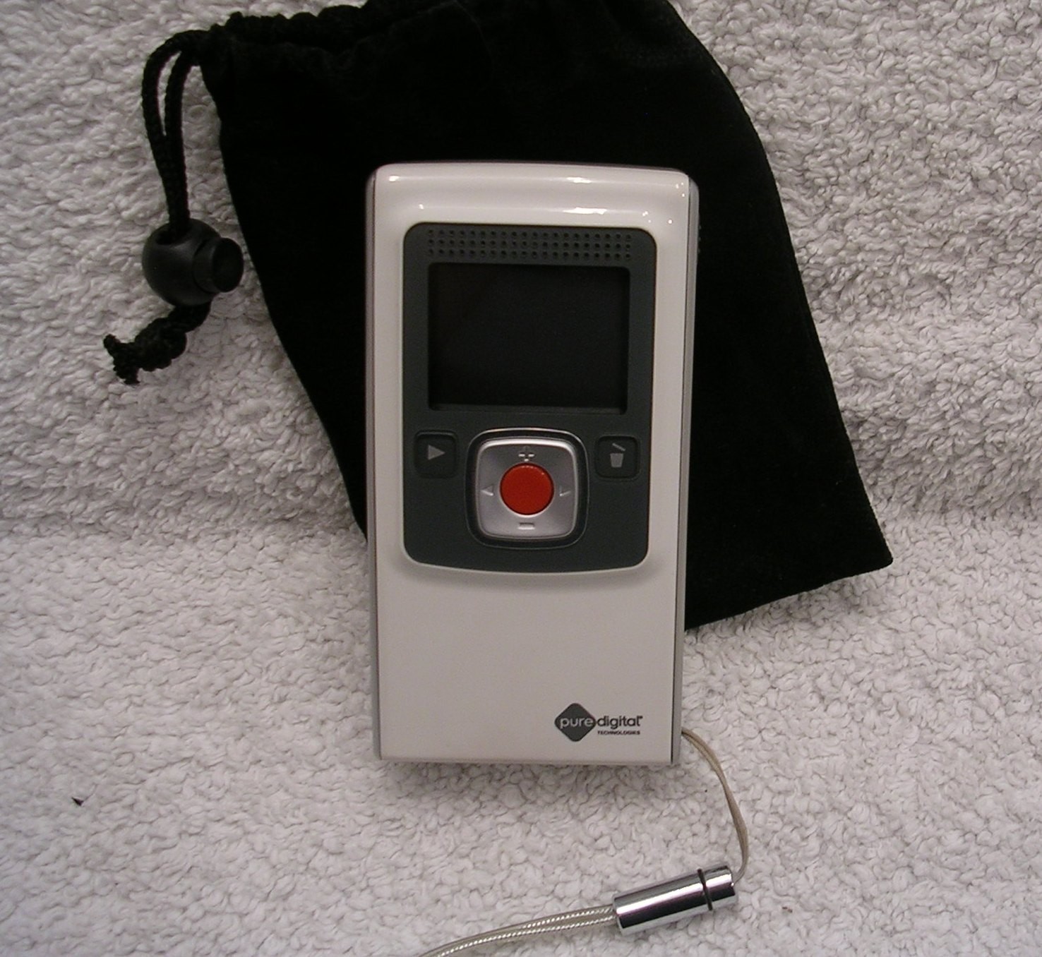 Flip Video Ultra Series 1GB Memory – 30 Minutes Video Recording – F230W Working
