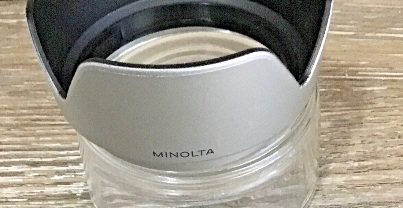 Minolta GT 72-50.8 / 2.8 – 3.5 Flower Lens Hood Shade Made in Malaysia