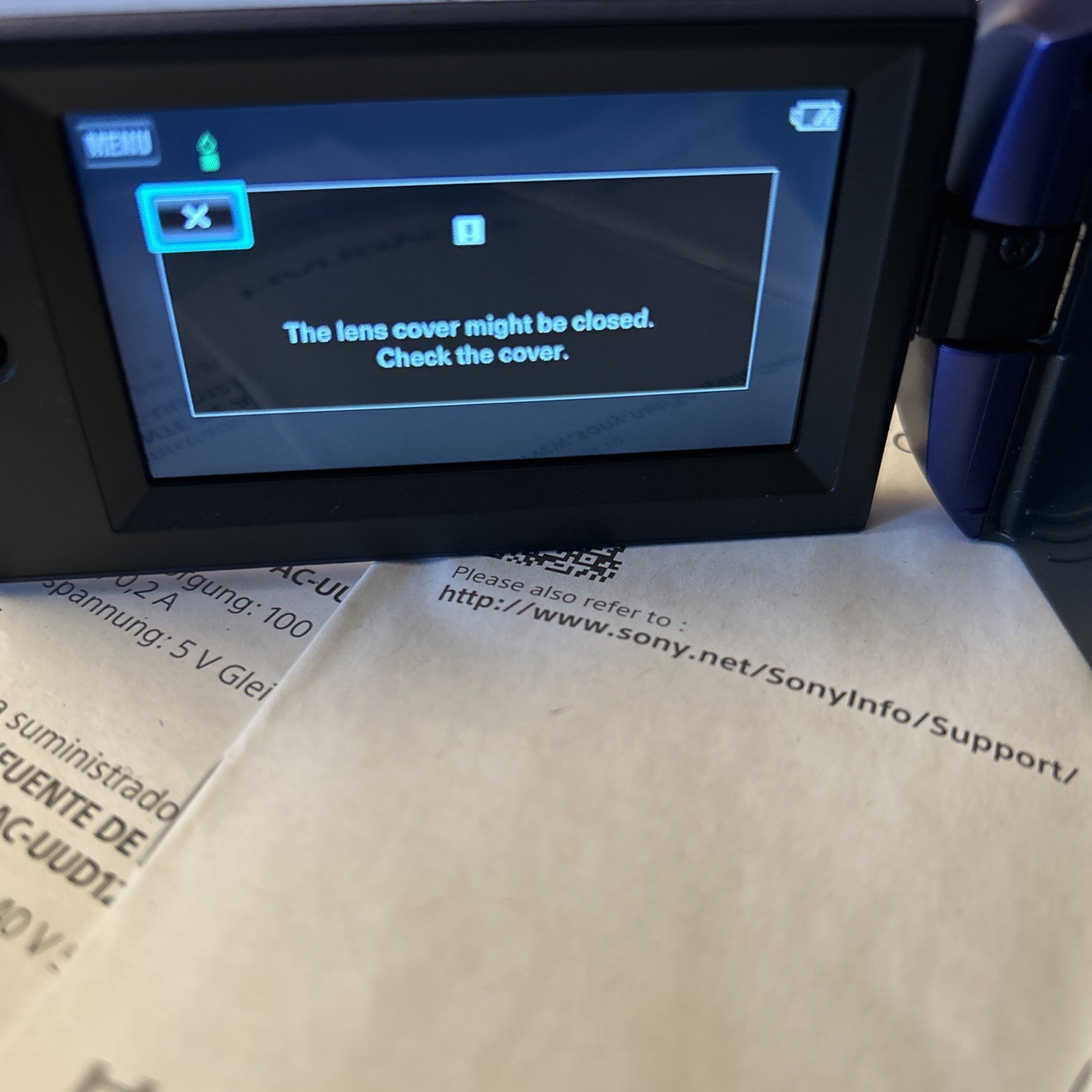 Sony Handycam HDR-CX240 9.2MP 54x Zoom Blue Digital Camcorder Tested. Cam bag