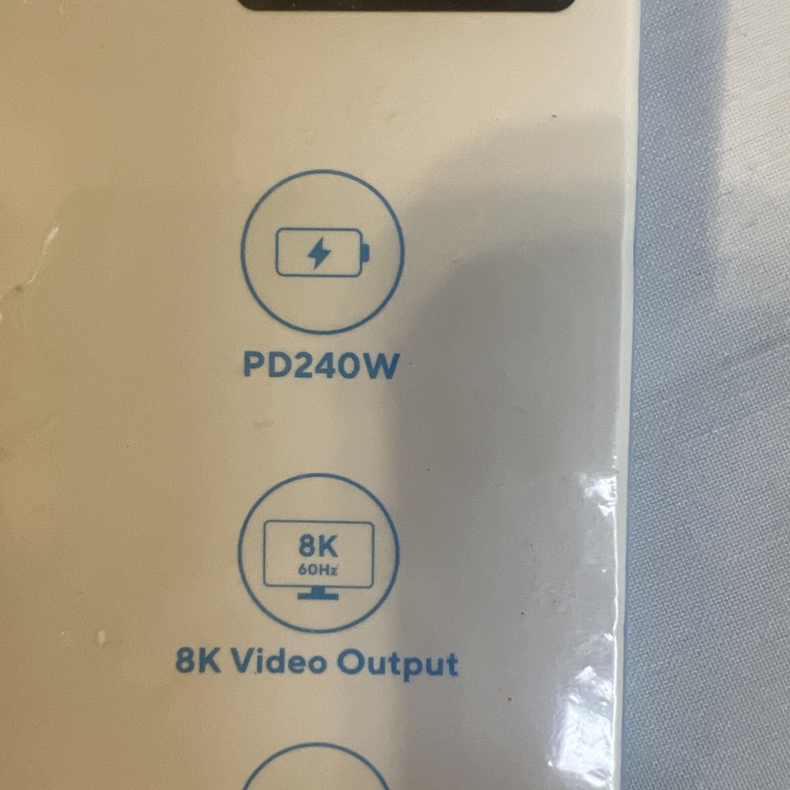 USB4 Cable 1ft USB-C to USB-C Cable 40Gbps Data Transfer 240W 8K@60Hz Display