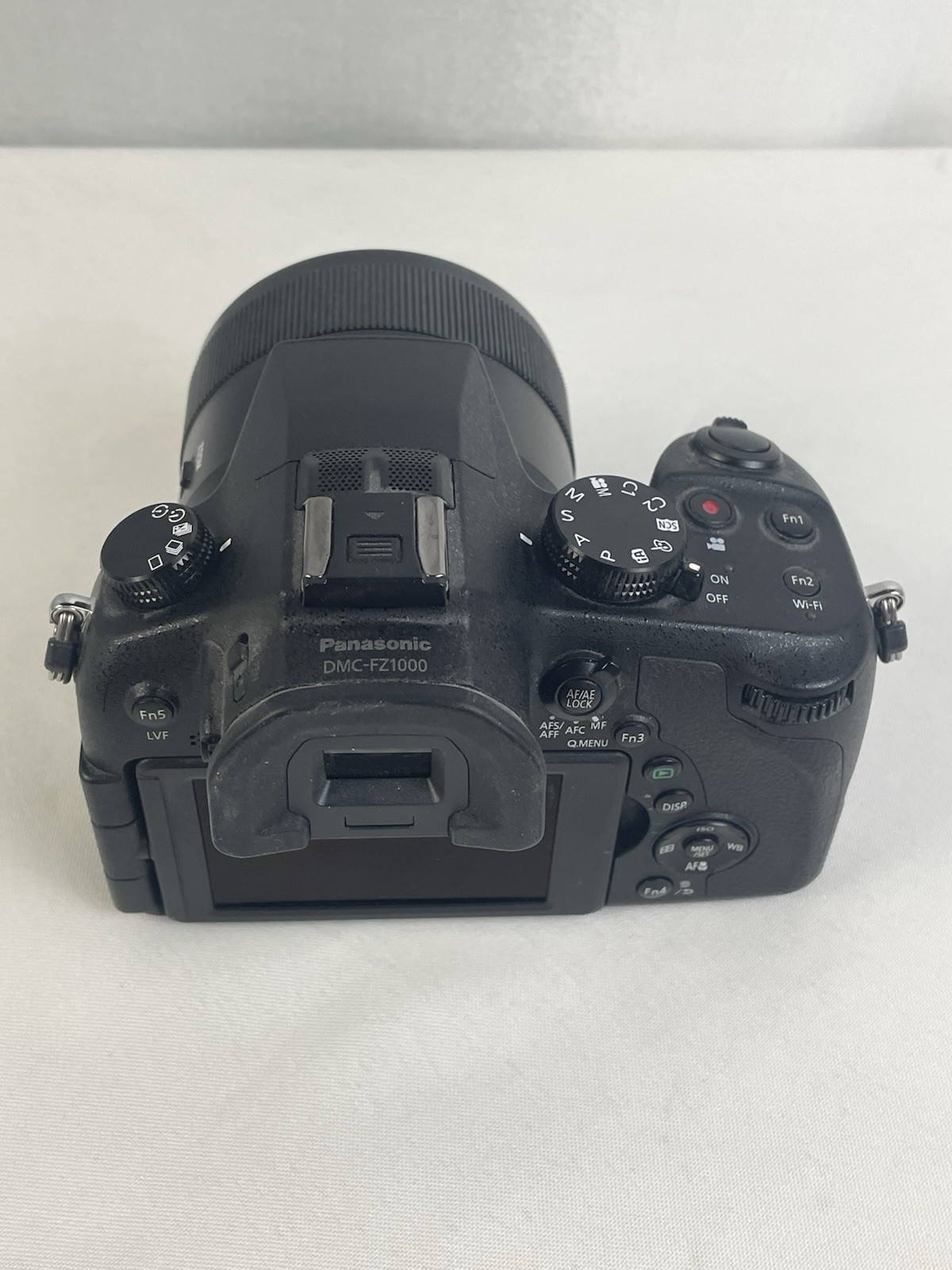 Panasonic LUMIX DMC-FZ1000 Digital Bridge Camera – For Parts or Repair
