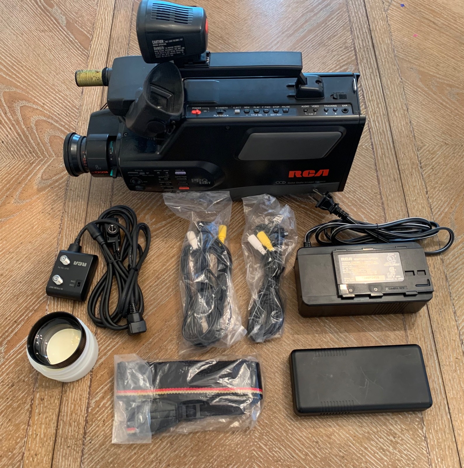 RCA CC415 VHS-C Camcorder *READ* No Case, Power cord, Battery, Cables – Untested