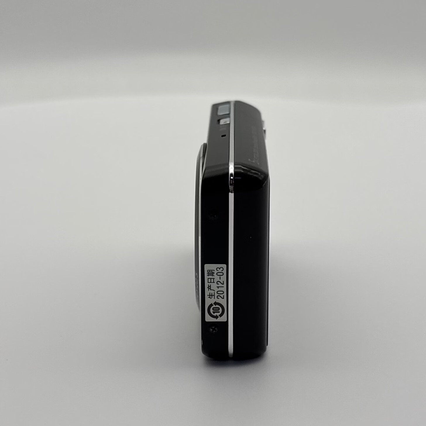 Sony Cyber-shot DSC-W630 Digital Camera 16.1 MP 5x Optical Zoom Built-in Flash
