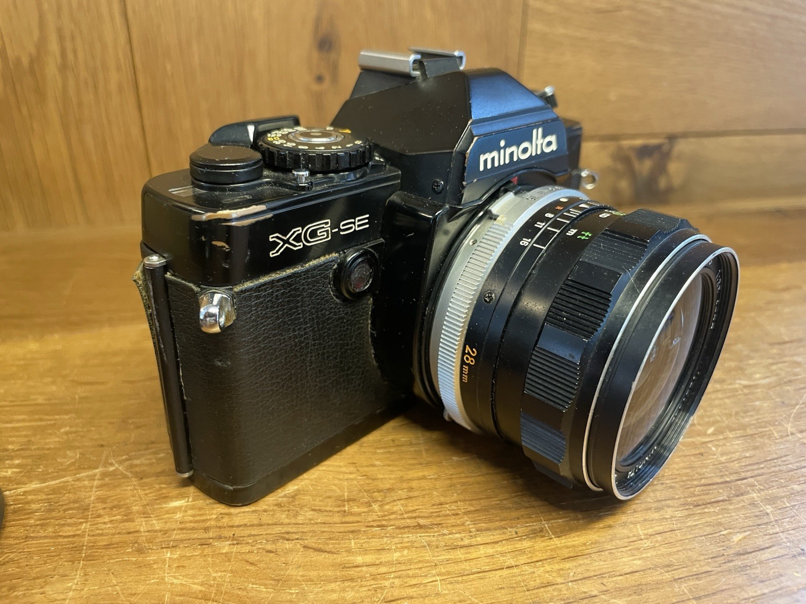 *Rare : Near Mint* Minolta XG-SE Film Camera MC W Rokkor 28mm F/3.5 From Japan