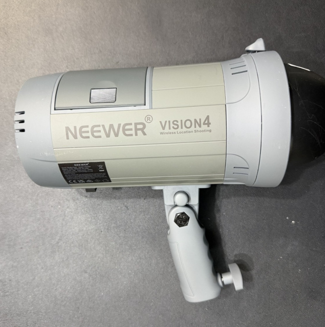 Neewer Vision 4 Studio Strobe Light