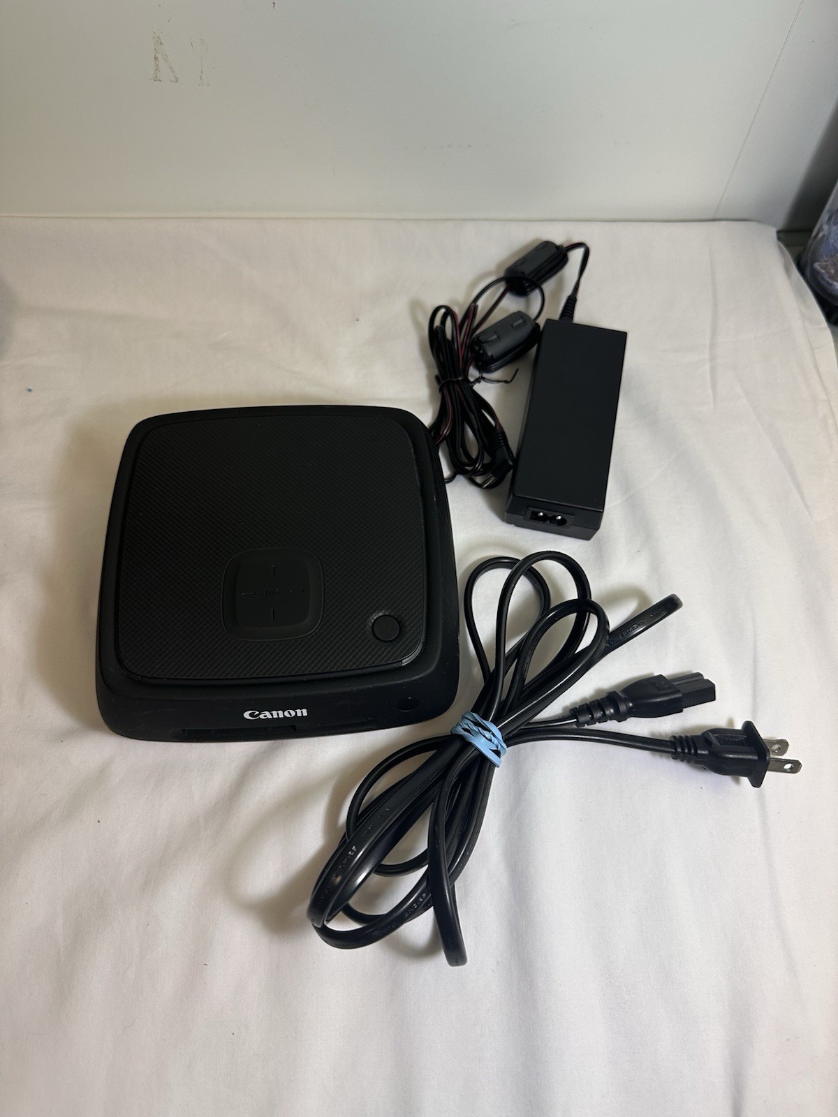 Canon Connect Station CS100 Media Storage Hub NFC Wi-Fi SD CF w/ Power Adapter
