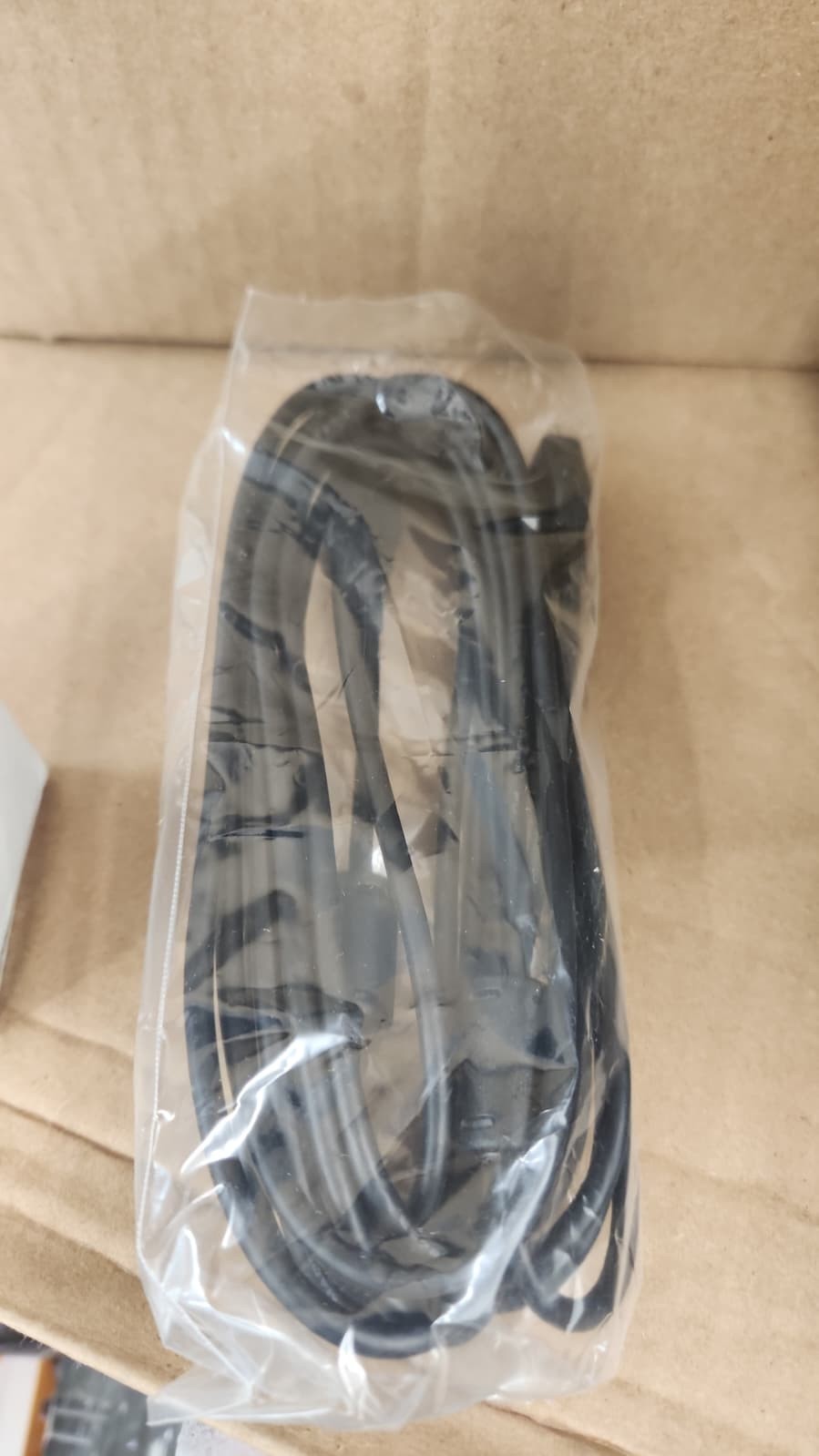 Open box Canon IFC-500U II USB 3.1 Gen 1 Interface Cable for EOS 7D Mark II 5D