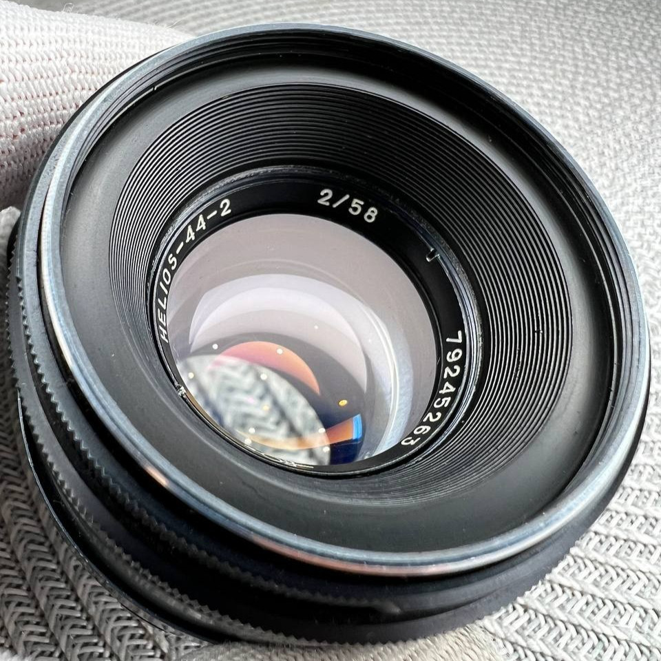 USSR lens Helios 44-2 2/58mm M42 Mount Made in USSR